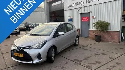 Gebruikt 2016 Toyota Yaris Hatchback | € 12.950 (Eerlijke prijs)