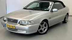 Grijs, metallic lak Gebruikt 2000 Volvo C70 Cabriolet | € 1.999 (Eerlijke prijs)