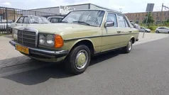 Groen Gebruikt 1984 Mercedes 200 Sedan | € 5.500