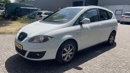Occasion Seat Altea XL Ecomotive 105 PK (77 kW) 2012 Wit MPV
