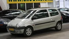 Geel Gebruikt 1999 Renault Twingo Hatchback | € 1.744 (Eerlijke prijs)