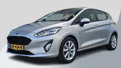 Grijs, metallic lak Gebruikt 2017 Ford Fiesta Trend Hatchback | € 10.650 (Goede deal)