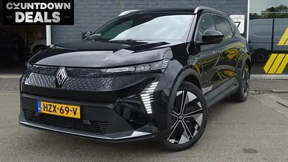 Zwart Occasion 2025 Renault Scenic E-Tech Techno SUV | € 43.900 (Eerlijke prijs)