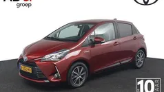 Rood Gebruikt 2019 Toyota Yaris Limited Hatchback | € 17.950 (Eerlijke prijs)