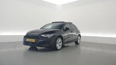 Zwart Gebruikt 2023 Audi A3 Sportback S-Line Hatchback | € 34.800 (Eerlijke prijs)