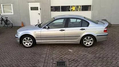 Grijs Gebruikt 2003 BMW 316 Sedan | € 2.150 (Eerlijke prijs)