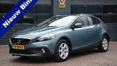 Blauw Gebruikt 2013 Volvo V40 CC Momentum Stationwagen | € 14.950 (Eerlijke prijs)