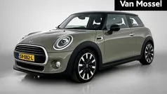 Grijs Gebruikt 2018 Mini Cooper Chili Hatchback | € 19.940 (Eerlijke prijs)
