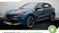 Rood Gebruikt 2024 Alfa Romeo Junior Edizione Speciale SUV | € 32.925 (Super prijs)