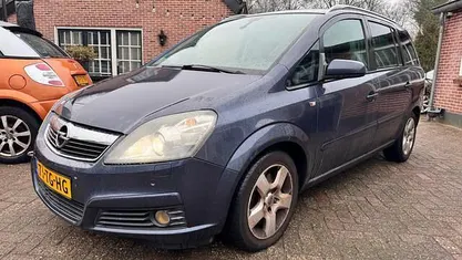 Occasion 2006 Opel Zafira Executive MPV | € 1.980 (Goede deal)