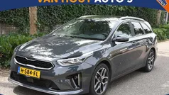 Grijs, metallic lak Gebruikt 2020 Kia Ceed Sportswagon GT-Line Stationwagen | € 16.450 (Eerlijke prijs)