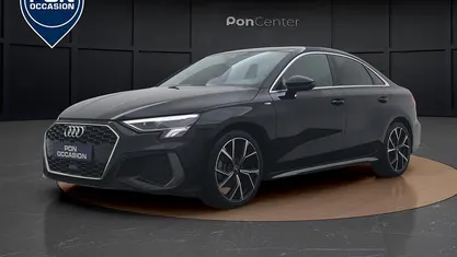 Zwart Occasion 2023 Audi A3 S-Line Sedan | € 28.450 (Eerlijke prijs)