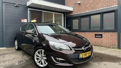 Occasion 2013 Opel Astra Sport Hatchback | € 6.499 (Eerlijke prijs)