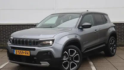 Grijs Gebruikt 2024 Jeep Avenger EV Summit SUV | € 25.885 (Eerlijke prijs)