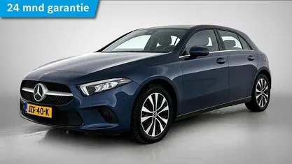 Occasion Mercedes A250 218 PK (160 kW) 2022 Donker metallic denimblauw Hatchback