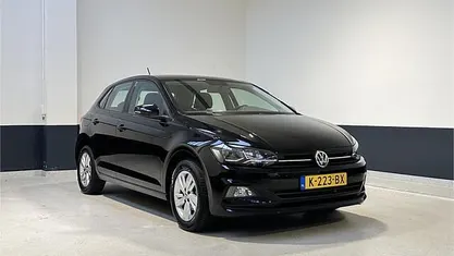 Zwart Gebruikt 2020 VW Polo Highline Hatchback | € 14.449 (Eerlijke prijs)