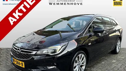 Zwart Gebruikt 2017 Opel Astra Innovation Stationwagen | € 9.345 (Eerlijke prijs)