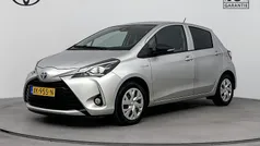 Gebruikt 2018 Toyota Yaris Hybrid Design Hatchback | € 16.395 (Eerlijke prijs)