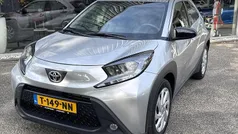 Grijs Gebruikt 2023 Toyota Aygo Play Hatchback | € 19.900 (Eerlijke prijs)
