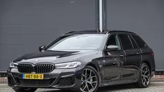 Grijs Gebruikt 2024 BMW 530e Shadowline Stationwagen | € 49.950 (Eerlijke prijs)