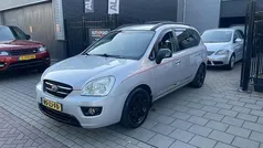 Grijs Gebruikt 2008 Kia Carens MPV | € 1.999 (Eerlijke prijs)
