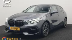 Grijs Gebruikt 2020 BMW 118 Sport Line Hatchback | € 20.680 (Goede deal)