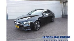 Zwart Gebruikt 2021 Mercedes A200 Business Sedan | € 26.900 (Eerlijke prijs)