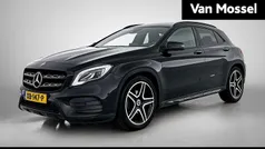 Zwart Gebruikt 2018 Mercedes GLA180 Business SUV | € 24.900 (Eerlijke prijs)