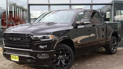 Zwart Gebruikt 2023 Dodge Ram Limited Pickup | € 65.950 (Goede deal)