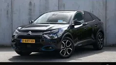 Zwart Gebruikt 2022 Citroën e-C4 Shine Hatchback | € 21.995 (Eerlijke prijs)