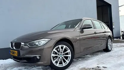 Bruin Occasion 2013 BMW 320 Executive Stationwagen | € 8.950 (Eerlijke prijs)