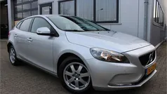 Gebruikt 2016 Volvo V40 Momentum Stationwagen | € 9.745 (Goede deal)