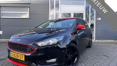 Zwart Gebruikt 2016 Ford Focus Hatchback | € 9.995 (Eerlijke prijs)