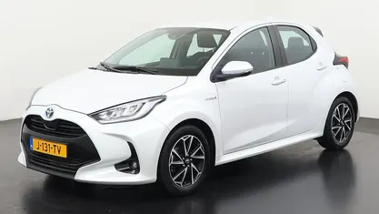 Wit Gebruikt 2020 Toyota Yaris Hybrid Edition Hatchback | € 20.740 (Eerlijke prijs)