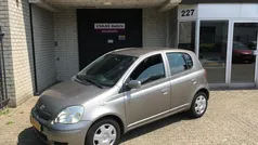Grijs Gebruikt 2004 Toyota Yaris Sol Hatchback | € 3.999 (Eerlijke prijs)