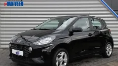 Phantom black (zwart metallic) Gebruikt 2022 Hyundai i10 Comfort Hatchback | € 14.945 (Eerlijke prijs)
