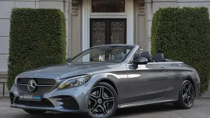 Grijs Gebruikt 2019 Mercedes C300 AMG Cabriolet | € 41.890 (Eerlijke prijs)