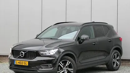Zwart Occasion 2021 Volvo XC40 R-Design SUV | € 22.999 (Eerlijke prijs)