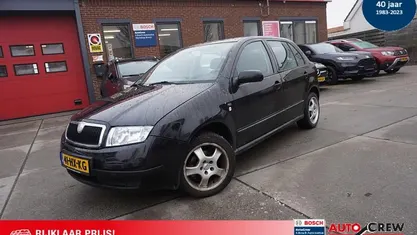 Zwart Occasion 2002 Skoda Fabia Comfort Hatchback | € 950 (Eerlijke prijs)