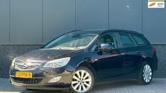 Zwart Gebruikt 2011 Opel Astra Edition Stationwagen | € 2.995 (Goede deal)