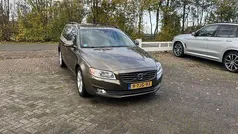 Bruin Gebruikt 2014 Volvo V70 Stationwagen | € 11.744 (Eerlijke prijs)