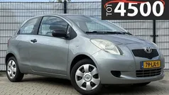 Grijs, metallic lak Gebruikt 2008 Toyota Yaris Hatchback | € 3.250 (Goede deal)