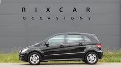 Zwart Gebruikt 2009 Mercedes B150 MPV | € 5.940 (Eerlijke prijs)