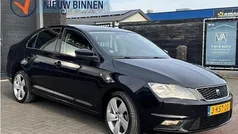 Zwart (metallic) Gebruikt 2013 Seat Toledo Hatchback | € 6.499 (Eerlijke prijs)