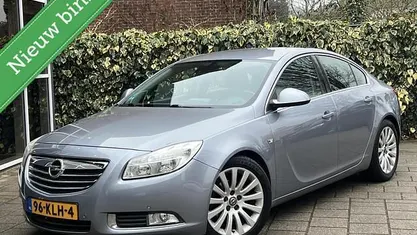 Occasion 2010 Opel Insignia Cosmo Sedan | € 2.950 (Goede deal)