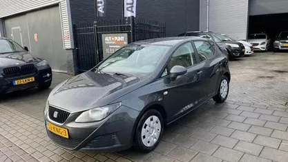 Grijs, metallic lak Gebruikt 2010 Seat Ibiza Hatchback | € 2.499 (Eerlijke prijs)