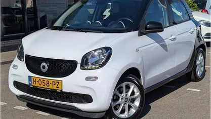 Occasion Smart ForFour Prime 71 PK (52 kW) 2017 Wit Hatchback