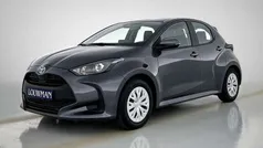 Grijs Gebruikt 2024 Toyota Yaris Hybrid Active Hatchback | € 23.950 (Eerlijke prijs)