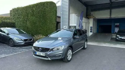 Grijs Gebruikt 2017 Volvo V60 CC Plus Stationwagen | € 15.750 (Super prijs)