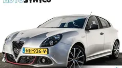 Grijs Gebruikt 2017 Alfa Romeo Giulietta Super Hatchback | € 13.900 (Eerlijke prijs)